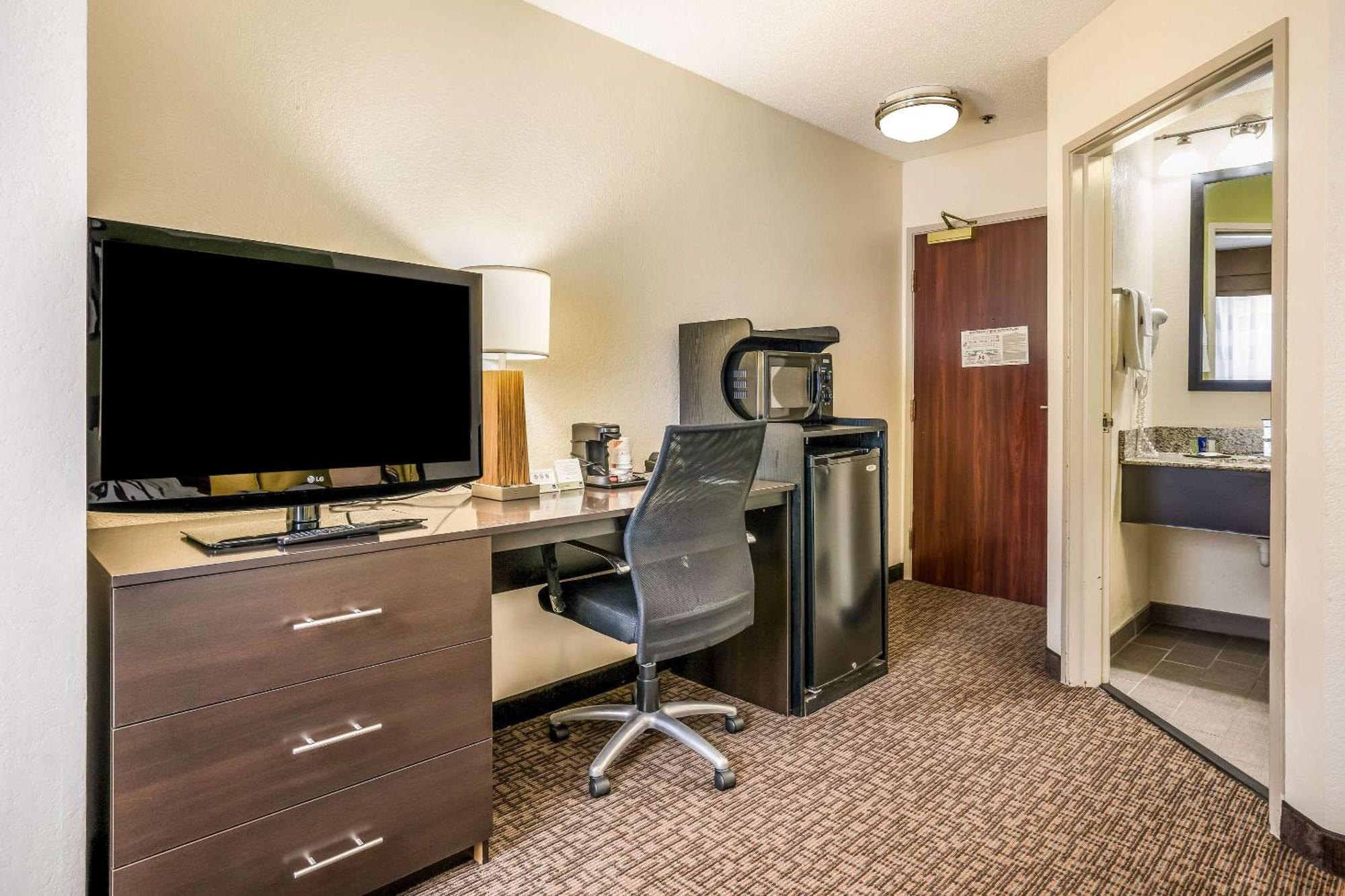 Sleep Inn & Suites Jacksonville Near Camp Lejeune Kültér fotó